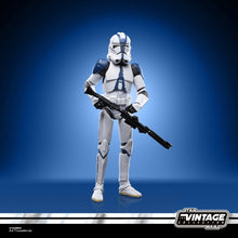 Load image into Gallery viewer, Star Wars The Vintage Collection Clone Trooper (501st Legion)