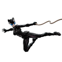 Load image into Gallery viewer, DC Batman Hush Catwoman Champion Class 06 Model Kit
