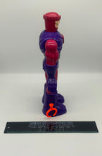 Load image into Gallery viewer, 1994 Toybiz Marvel X-Men Sentinel
