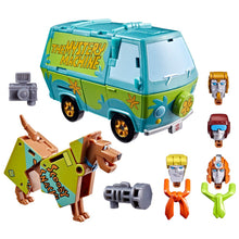 Load image into Gallery viewer, Scooby-Doo Transformers Mysterious Prime &amp; Automutt Action Figure Set
