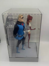 Load image into Gallery viewer, Disney Pixar Animation Studios Mr &amp; Mrs Incredible Limited Edition D23 12&quot; Dolls
