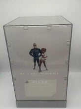 Load image into Gallery viewer, Disney Pixar Animation Studios Mr &amp; Mrs Incredible Limited Edition D23 12&quot; Dolls
