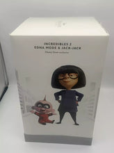 Load image into Gallery viewer, Disney Pixar Animation Studios Edna Mode and Jack Jack Limited Edition 12&quot; Dolls
