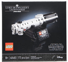 Load image into Gallery viewer, LEGO Luke Skywalker Lightsaber Promo Exclusive 40483
